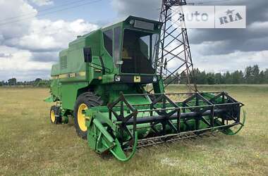 Комбайн зерноуборочный John Deere 1055 1986 в Ратным