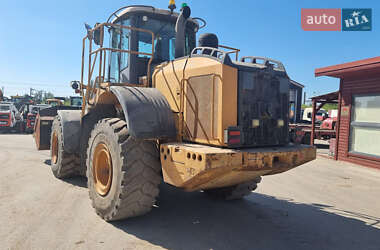 Фронтальні навантажувачі John Deere 1210G 2014 в Одесі