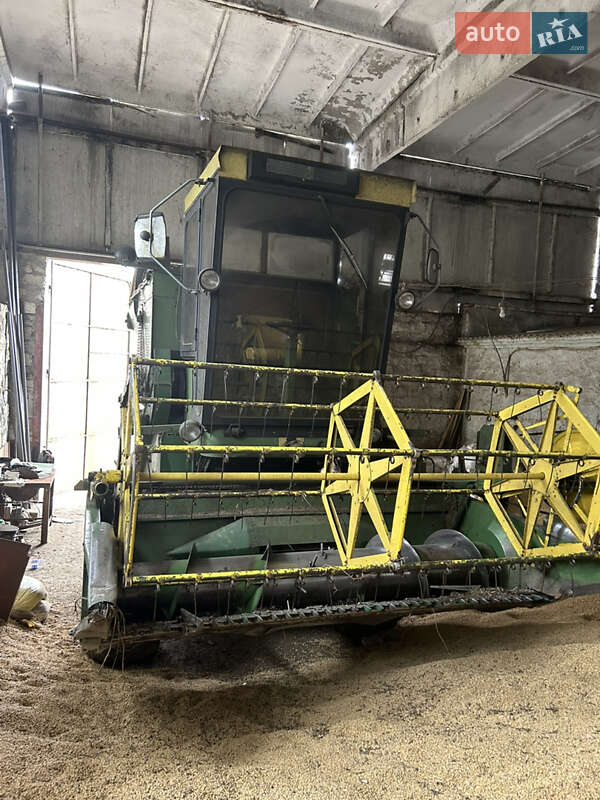 Другая спецтехника John Deere 935 1984 в Сокирянах
