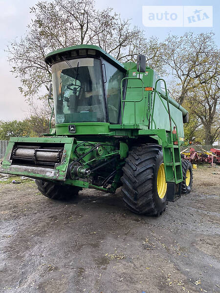 John Deere 9500