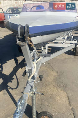 Лодка Johnson BRP 70 2000 в 