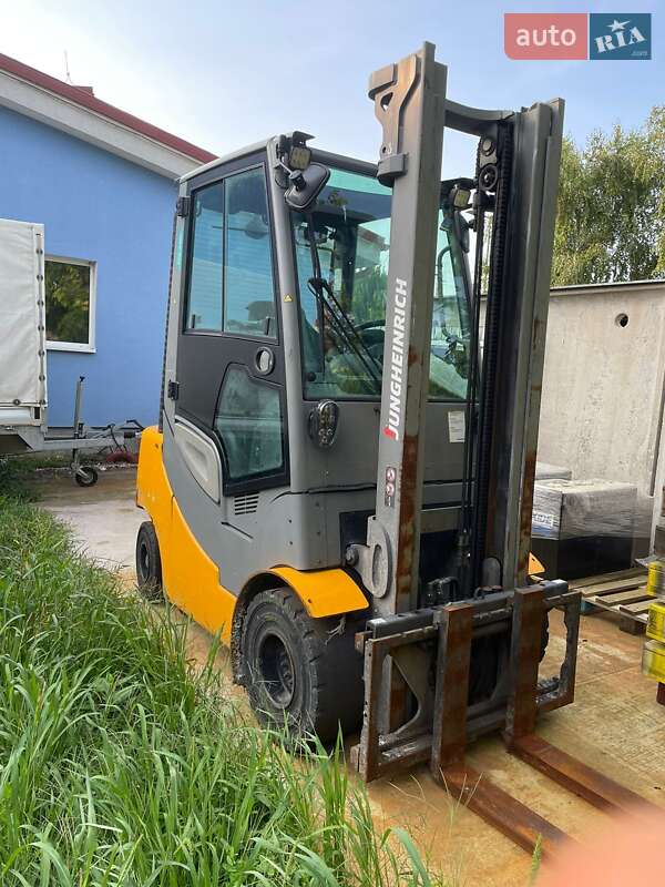 Вилочный погрузчик Jungheinrich TFG 2018 в Ужгороде фото 5 Вилочный погрузчик Jungheinrich TFG 2018 в Ужгороде