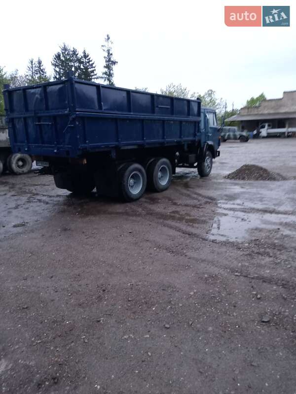 Самосвал КамАЗ 53102 1987 в Городенке