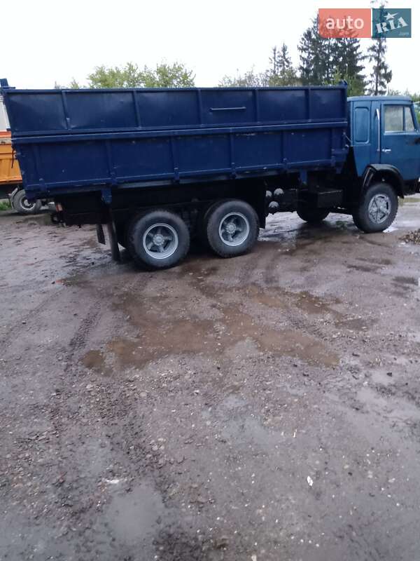 Самосвал КамАЗ 53102 1987 в Городенке