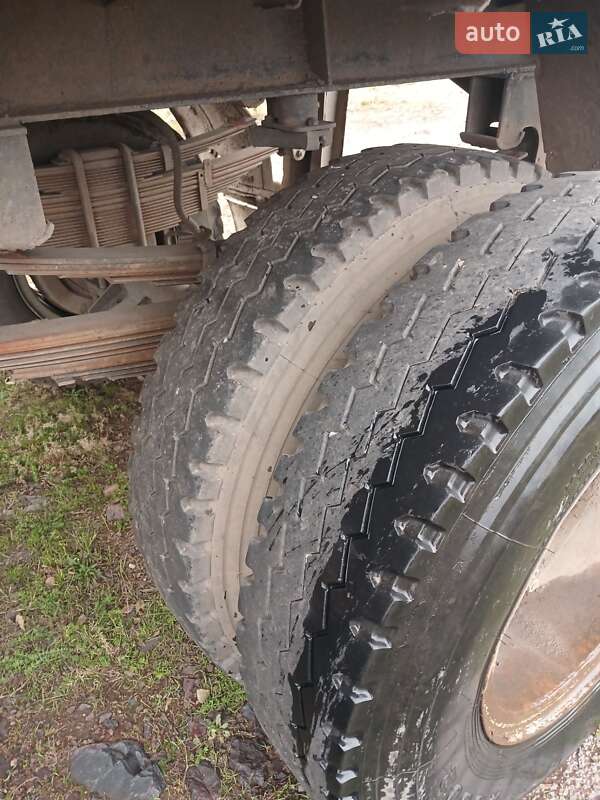 Зерновоз КамАЗ 53202 1991 в Кривом Роге