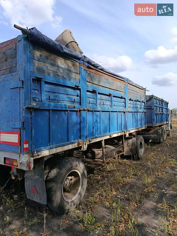 Зерновоз КамАЗ 53208 1990 в Полтаве