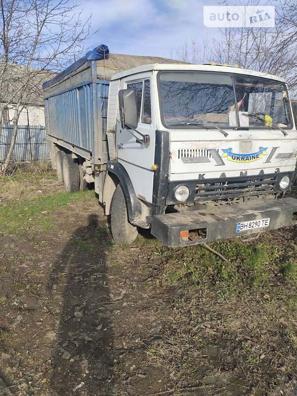Зерновоз КамАЗ 53212 1993 в Кодыме