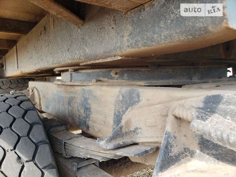 Самосвал КамАЗ 53212 1990 в Шепетовке