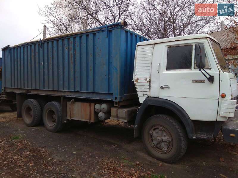 Зерновоз КамАЗ 53212 1989 в 