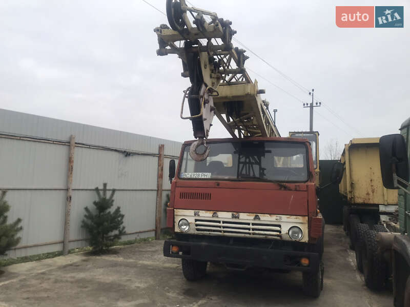 Автокран КамАЗ 53213 1990 в Львові