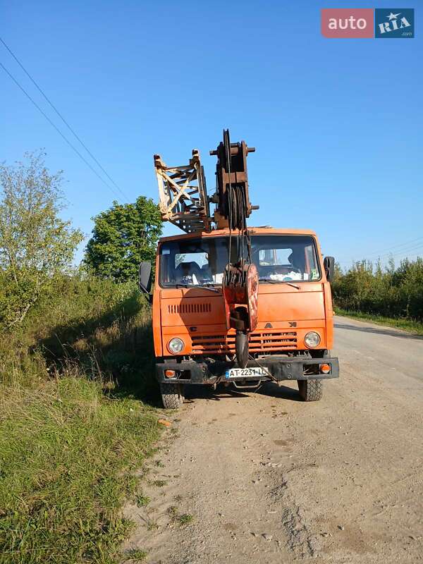 Автокран КамАЗ 53213 1990 в Калуше