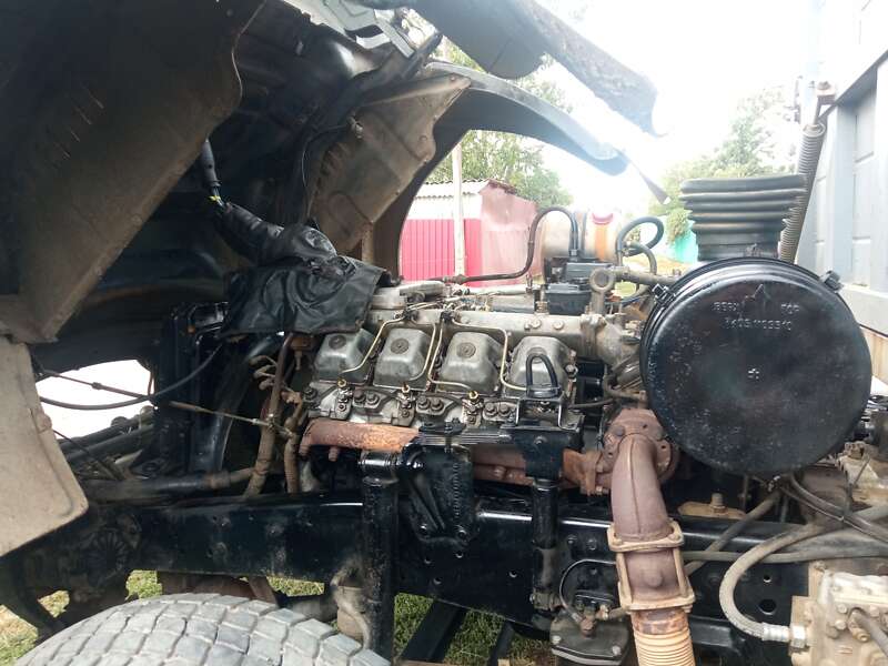 Самосвал КамАЗ 53215 2004 в Тростянце