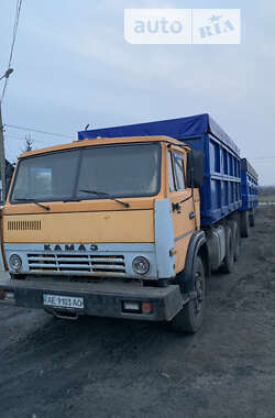 Зерновоз КамАЗ 55102 1985 в Петропавловке