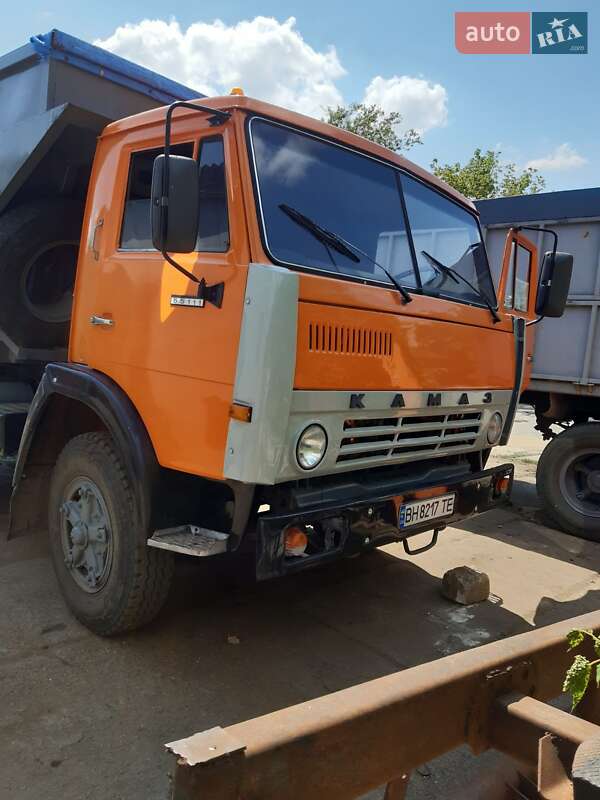 Самосвал КамАЗ 55111 1991 в Окнах