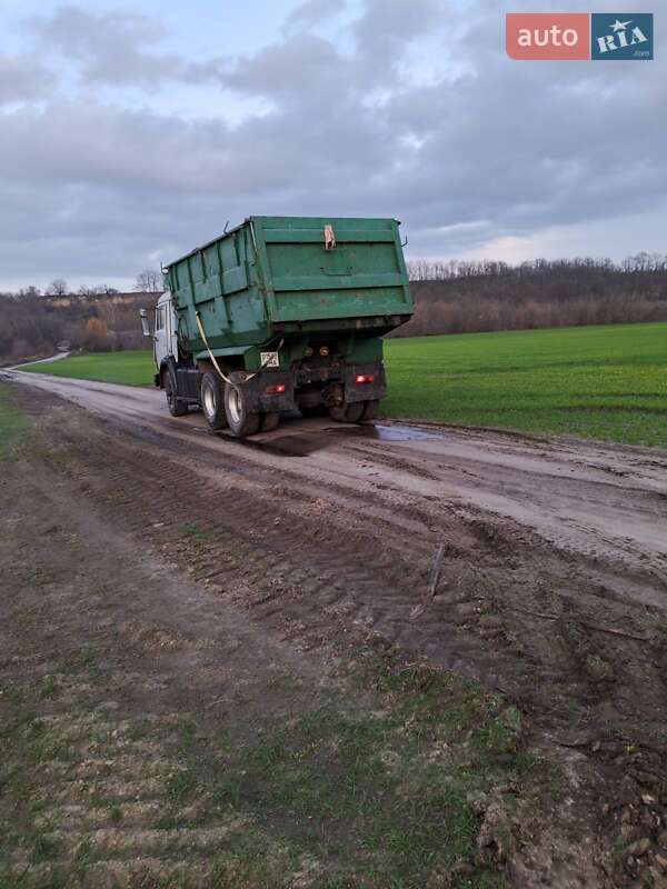 Самосвал КамАЗ 55111 1982 в Чернобае