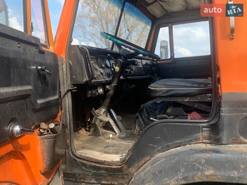 Самоскид КамАЗ 5511 1988 в Абазівці