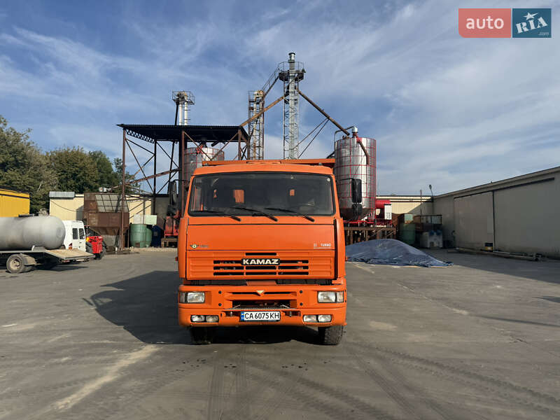 Самосвал КамАЗ 6520 2007 в Умани