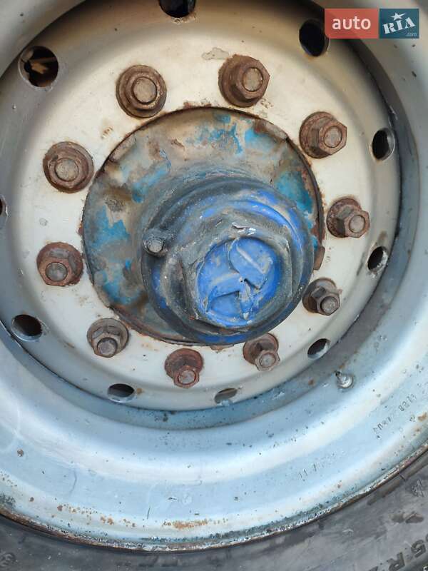 Зерновоз - прицеп Kassbohrer D 1991 в Сарате