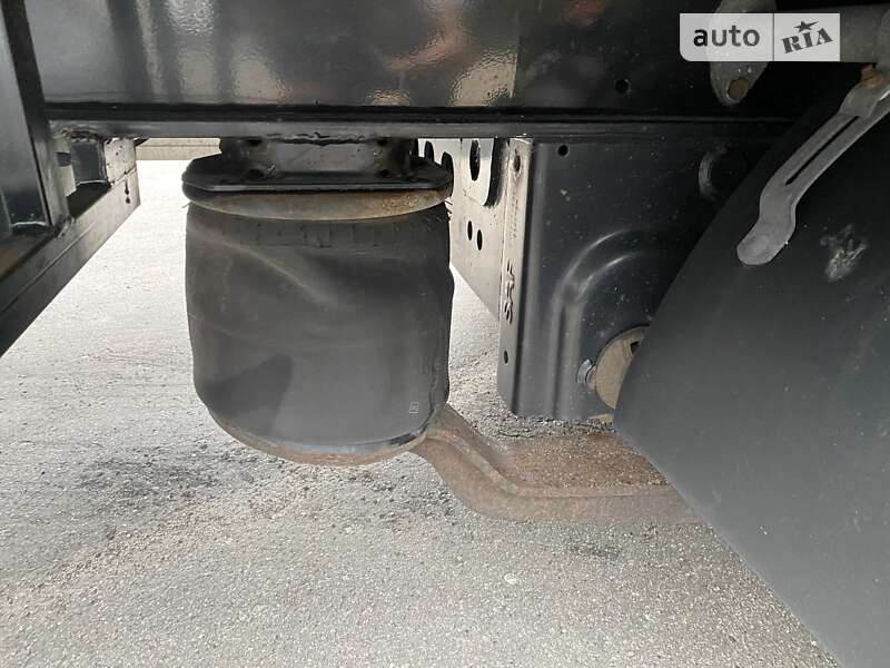 Тентований борт (штора) - напівпричіп Kassbohrer Md 2012 в Хмельницькому