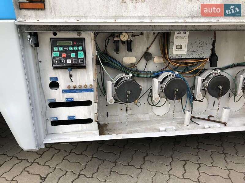 Цистерна полуприцеп Kassbohrer STB 1999 в Калуше