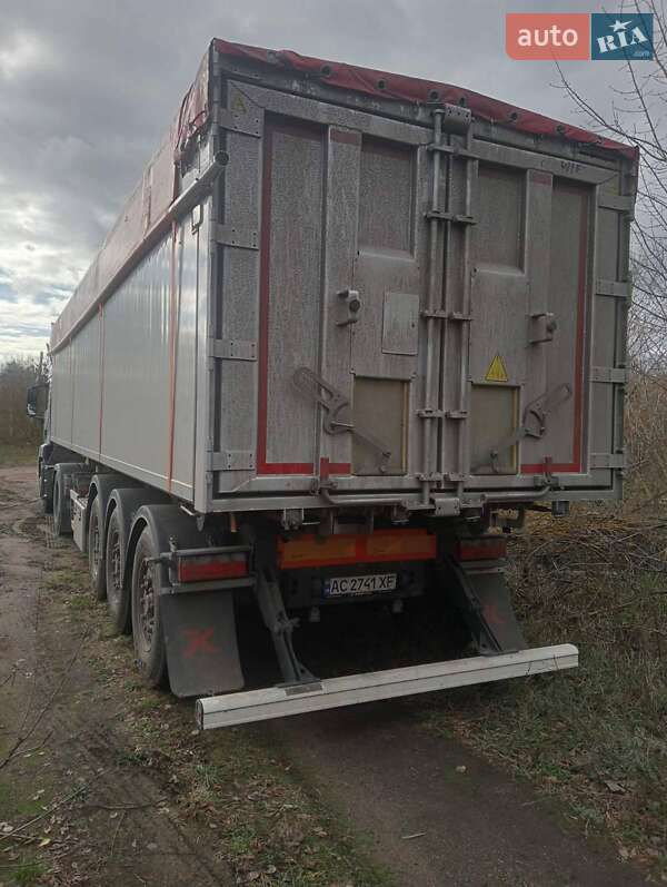 Зерновоз - напівпричіп Kassbohrer XS 2023 в Локачах