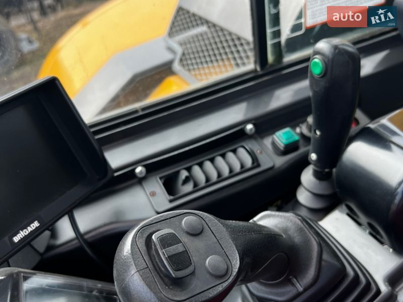 Міні-екскаватор Kato HD 2018 в Тернополі фото 44 Міні-екскаватор Kato HD 2018 в Тернополі