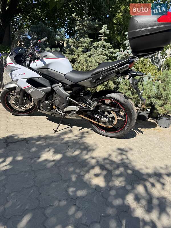 Спортбайк Kawasaki 400 2013 в Дніпрі