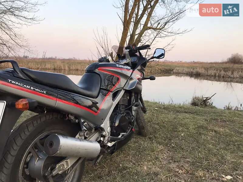 Мотоцикл Багатоцільовий (All-round) Kawasaki 500 1992 в Рівному