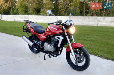 Мотоцикл Без обтекателей (Naked bike) Kawasaki ER-5 2000 в  фото 5 Мотоцикл Без обтекателей (Naked bike) Kawasaki ER-5 2000 в