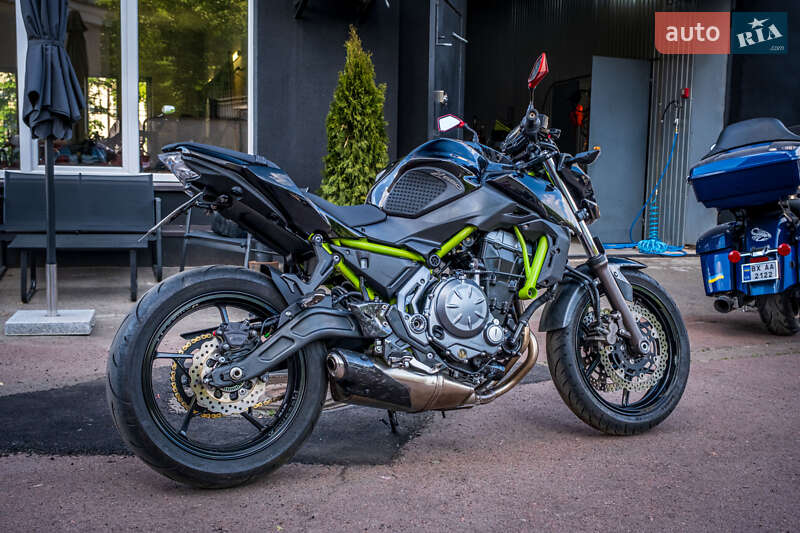 Мотоцикл Без обтекателей (Naked bike) Kawasaki ER 650 2018 в Киеве