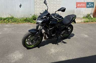 Мотоцикл Без обтекателей (Naked bike) Kawasaki ER 650 2021 в 