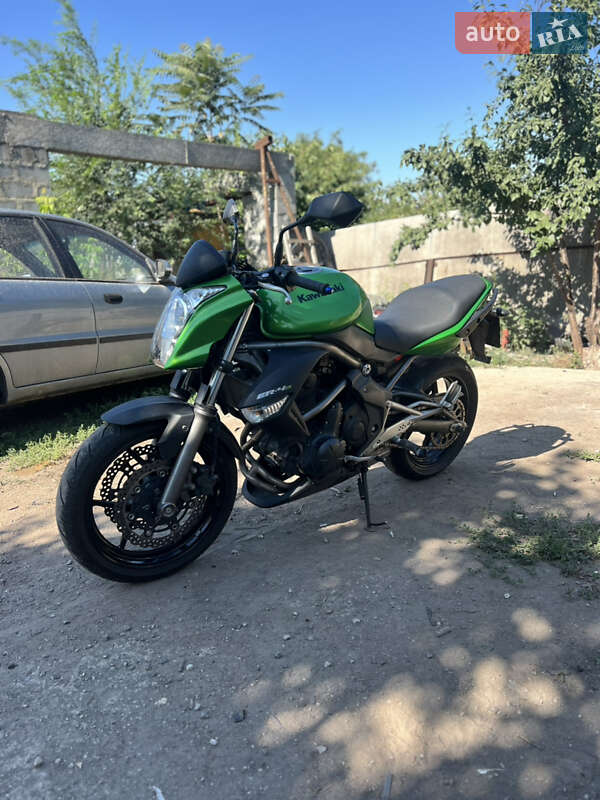 Мотоцикл Без обтекателей (Naked bike) Kawasaki ER-6 2015 в Кривом Роге