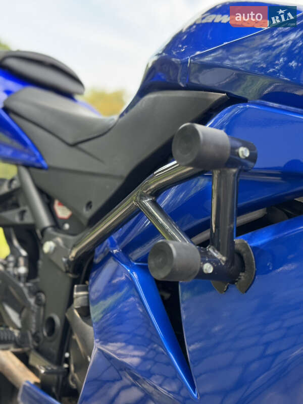 Спортбайк Kawasaki EX 250 2010 в Тернополі