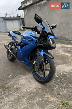 Спортбайк Kawasaki EX 250 2010 в 