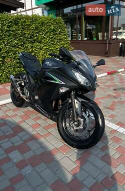 Мотоцикл Спорт-туризм Kawasaki EX 300 2016 в Софіївській Борщагівці