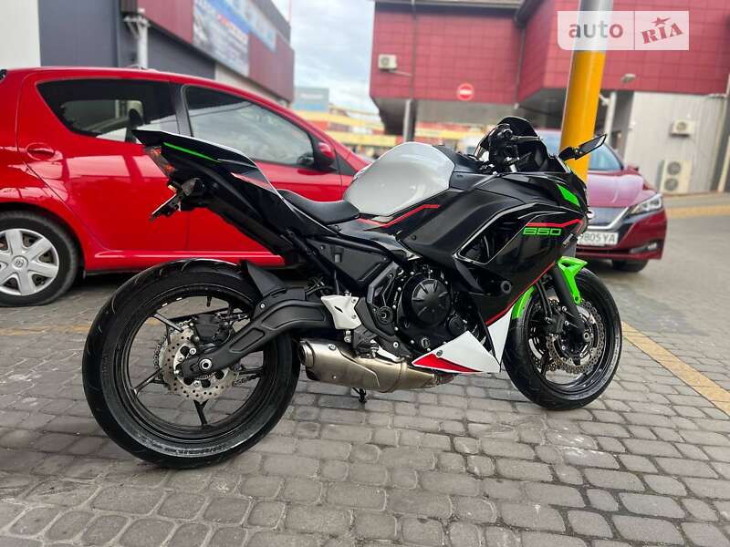 Спортбайк Kawasaki EX 650 2022 в Львове фото 4 Спортбайк Kawasaki EX 650 2022 в Львове