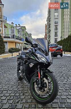 Мотоцикл Спорт-туризм Kawasaki EX 650 2018 в 