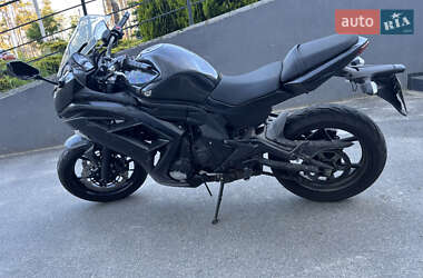 Спортбайк Kawasaki EX 650 2016 в 
