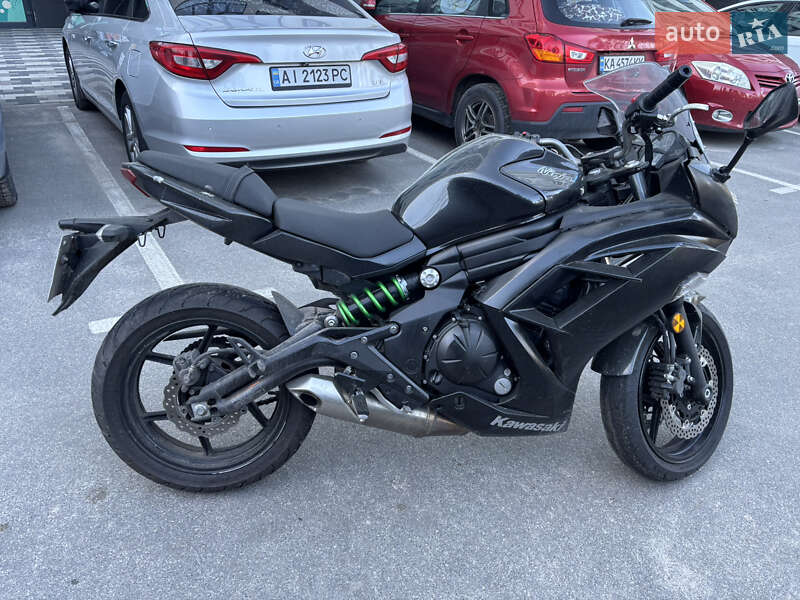 Спортбайк Kawasaki EX 650 2016 в 