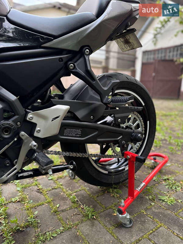 Спортбайк Kawasaki EX 650 2021 в Чернівцях