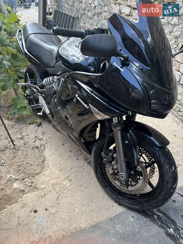 Мотоцикл Спорт-туризм Kawasaki EX 650 2009 в 