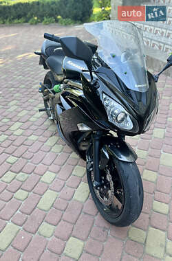 Спортбайк Kawasaki EX 650 2016 в 
