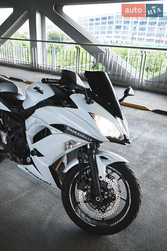 Спортбайк Kawasaki EX 650 2016 в Києві