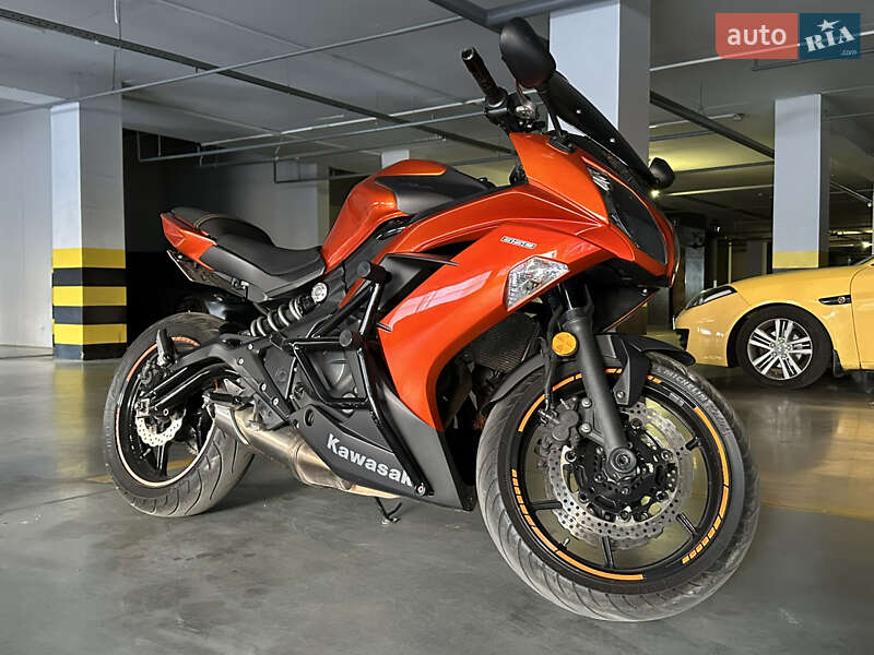 Спортбайк Kawasaki EX 650 2014 в 