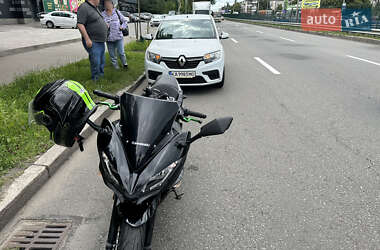 Спортбайк Kawasaki EX 650 2018 в 