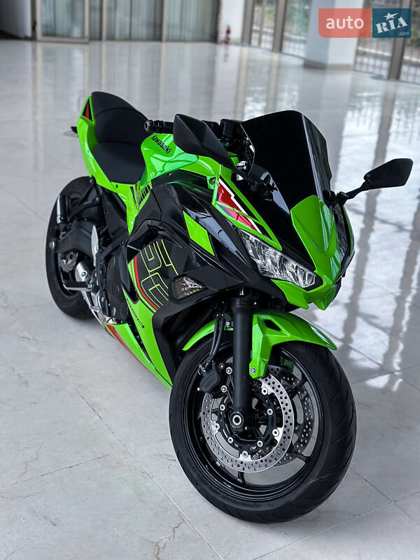 Спортбайк Kawasaki EX 650 2022 в 
