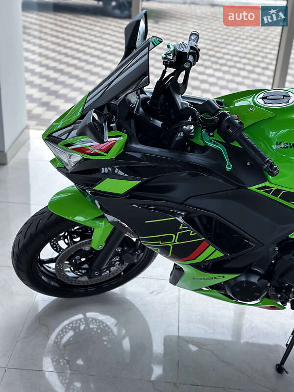 Спортбайк Kawasaki EX 650 2022 в Николаеве