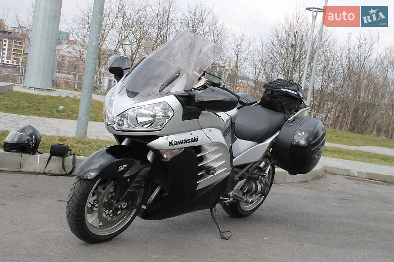 Мотоцикл Спорт-туризм Kawasaki GTR 1400 2011 в Виннице