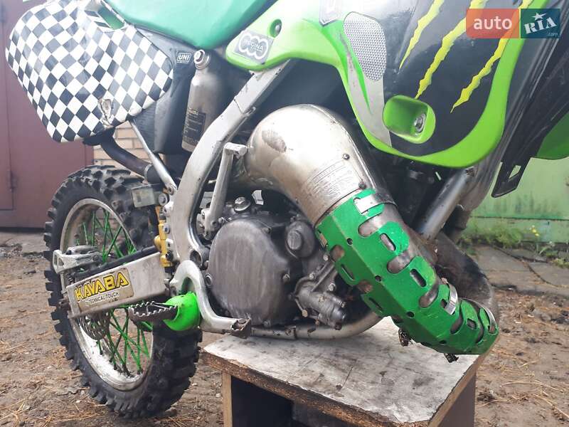 Мотоцикл Кросс Kawasaki KX 2004 в Бучі