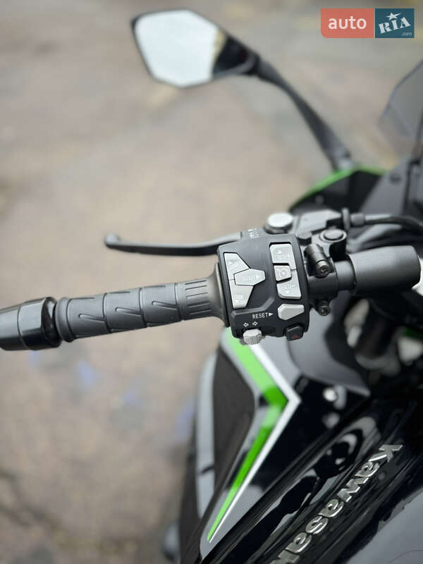 Мотоцикл Спорт-туризм Kawasaki Ninja 1000 SX 2023 в Києві фото 8 Мотоцикл Спорт-туризм Kawasaki Ninja 1000 SX 2023 в Києві
